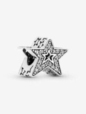 Pandora Sparkling Asymmetric Star Charm